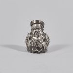 1358 1066 FIGURINE